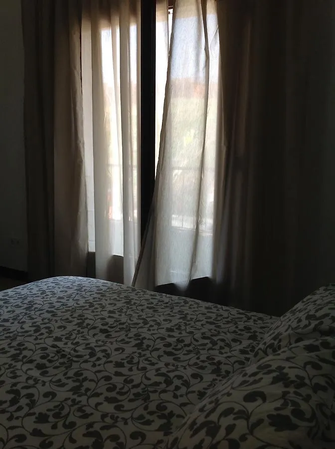 Habitaciones Baobab Rubí 0*,  Spanje