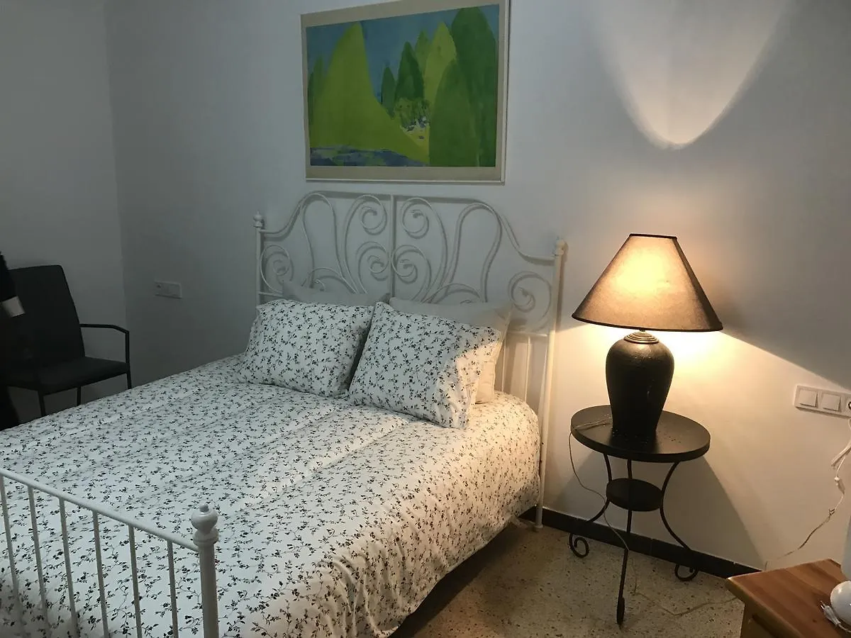Habitaciones Baobab Rubí