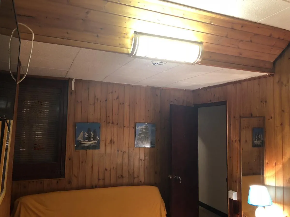 Habitaciones Baobab Rubí