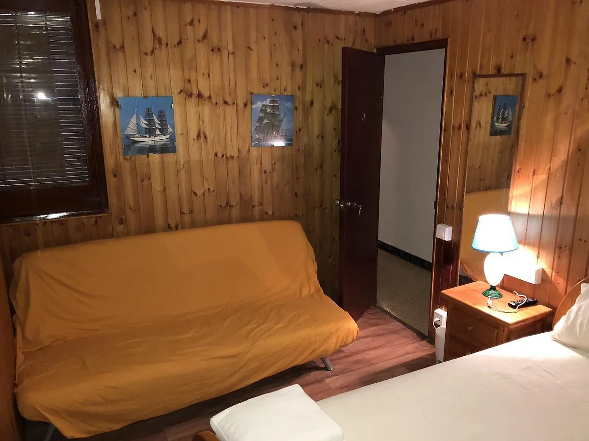 Habitaciones Baobab Rubí Bed & Breakfast